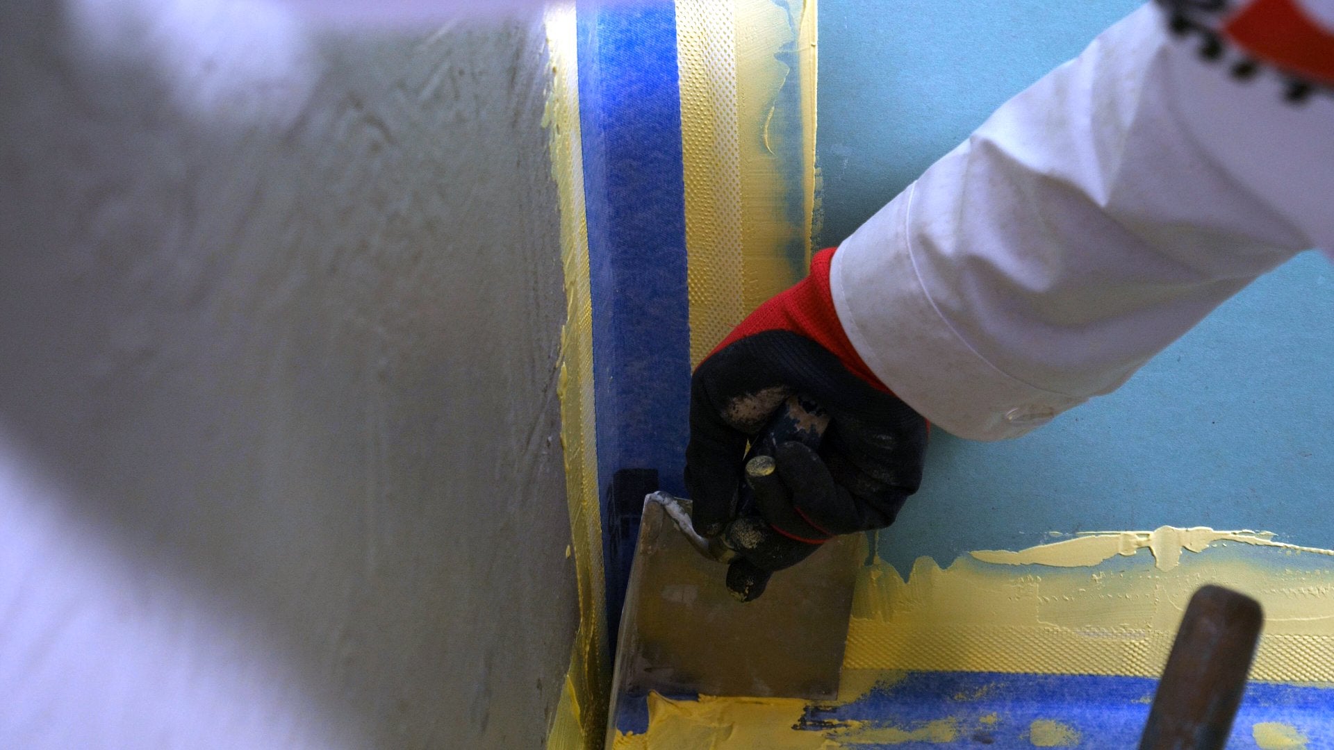 Video - CUM PUI HIDROIZOLAȚIA ÎN BAIE. #CAVALERIAHUB