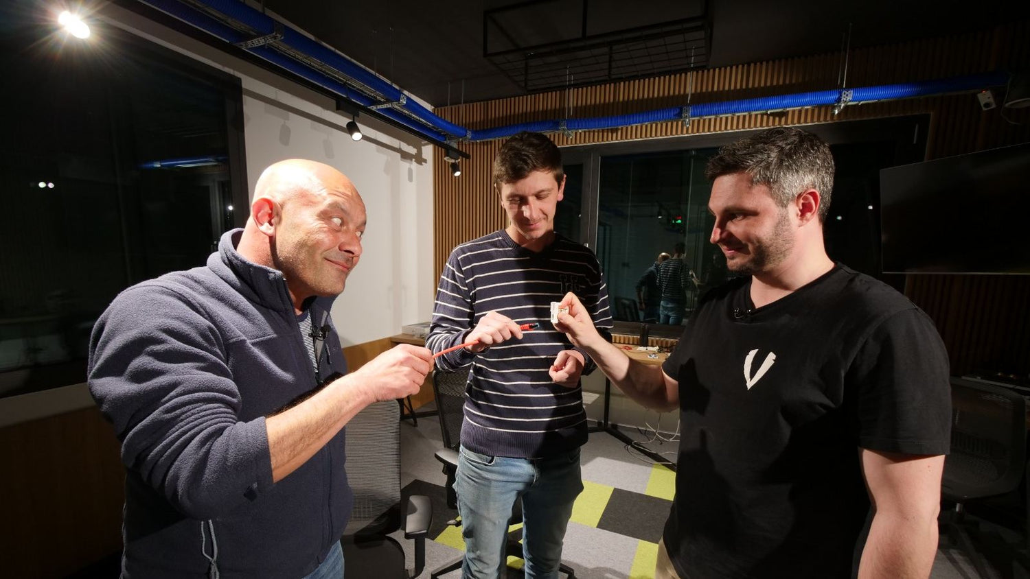 Video - DE CE AVEM NEVOIE DE MULTE CABLURI #CAVALERIAHUB