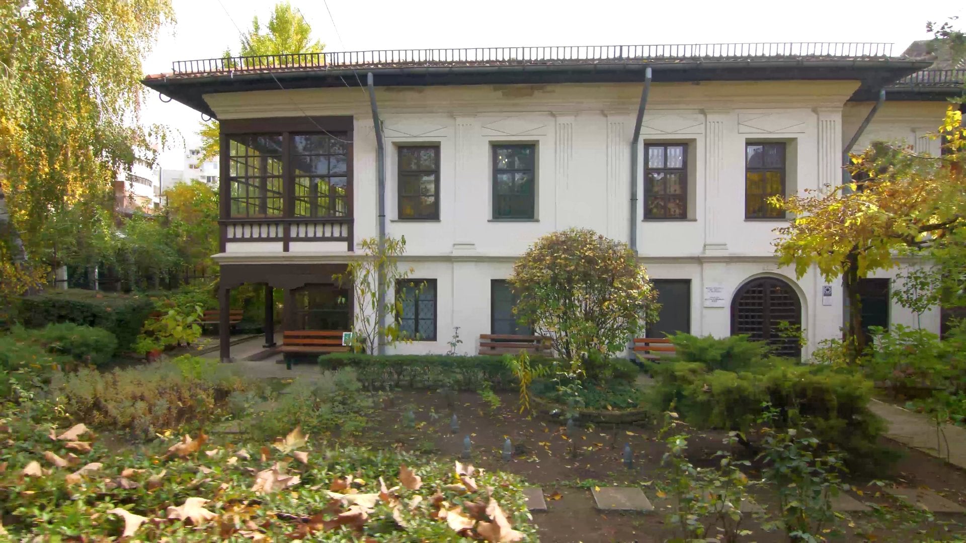 Video - CEA MAI VECHE LOCUINȚĂ DIN BUCUREȘTI