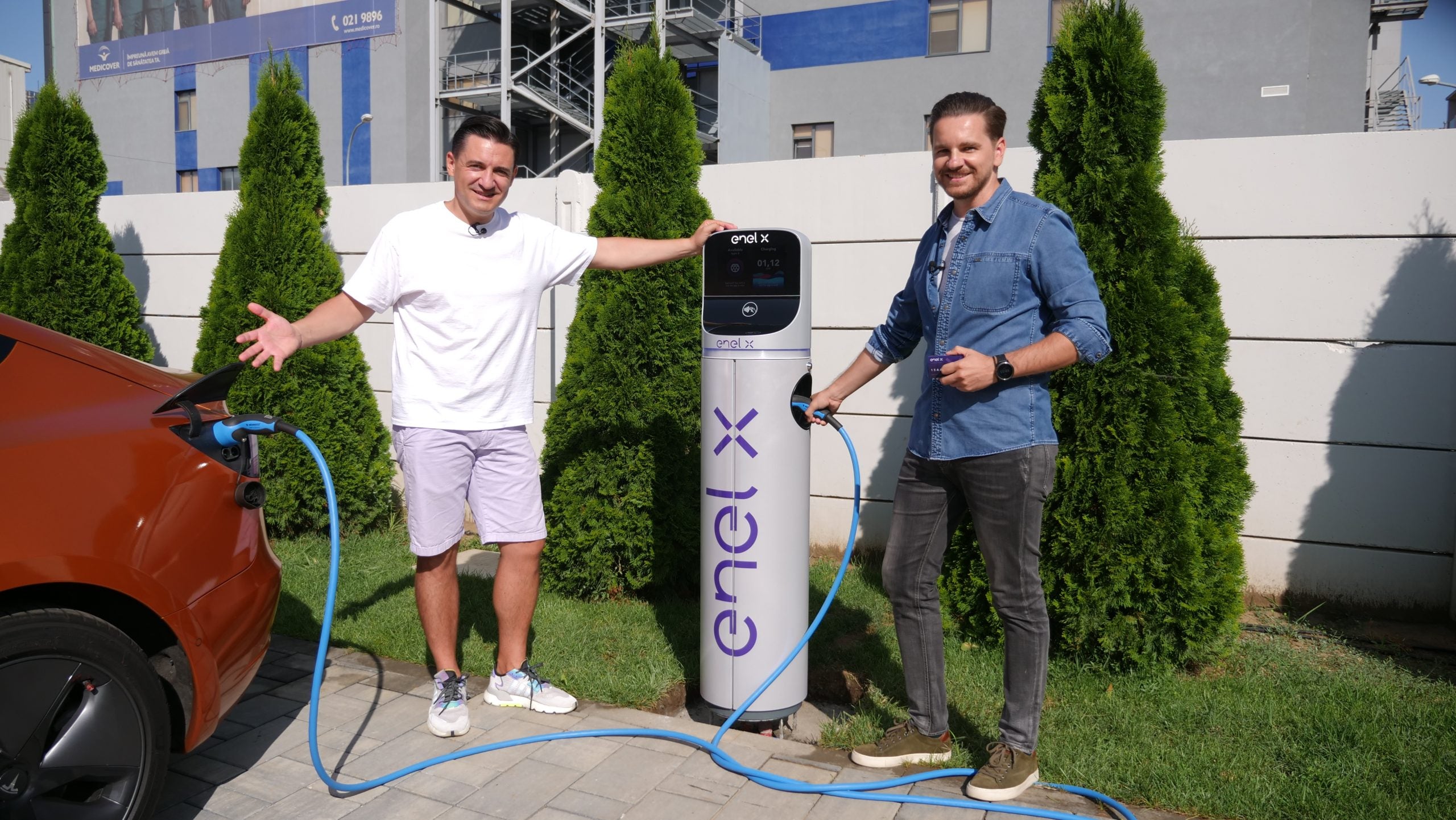 Video - Am montat stație de încărcare la #CavaleriaHub