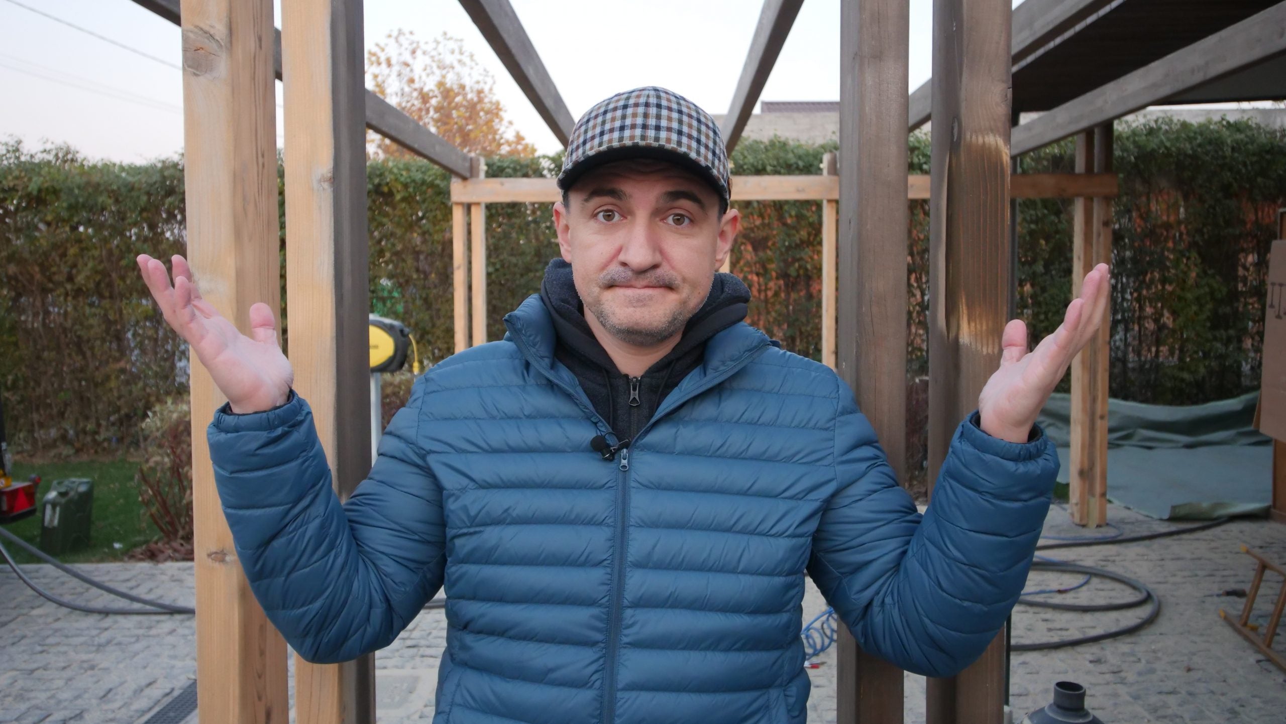 Șantierul #casabuhnici continuă? Reparăm pocinoage cu lemn și piatră.