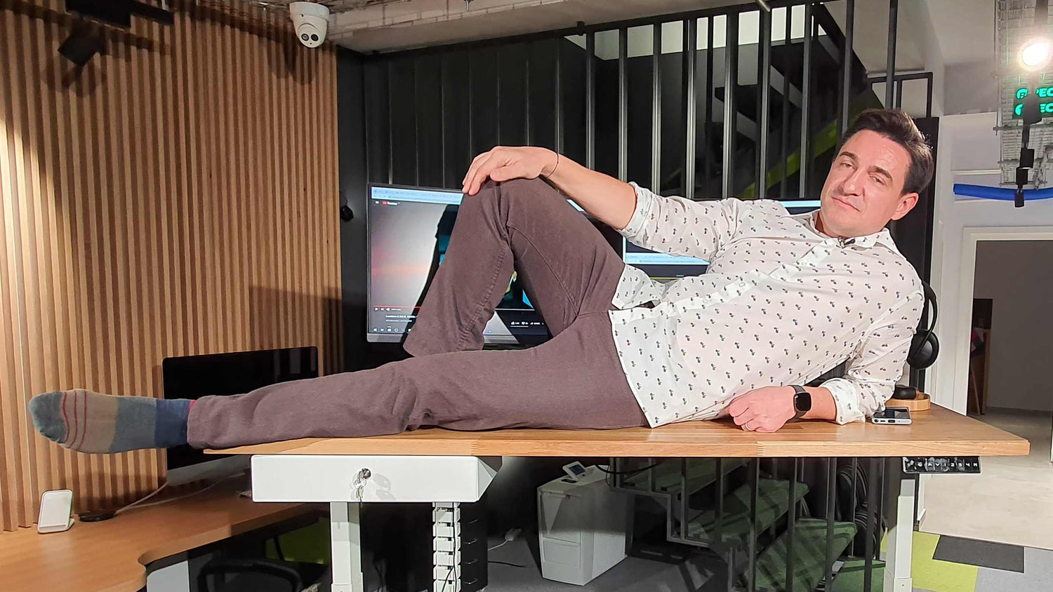 Video - Cum lucrezi eficient și sănătos de acasă